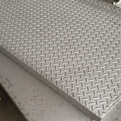 Warmgewalste 304 Roestvrij staal In reliëf gemaakte Bladen 1500 * 6000mm Antislip 10mm
