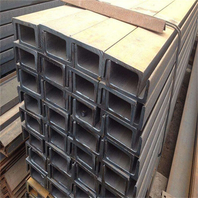 Q355 63*40*4.8mm van de de Straal ENGELS Stoffering van het Koolstofstaalkanaal het Kanaalstaal van U