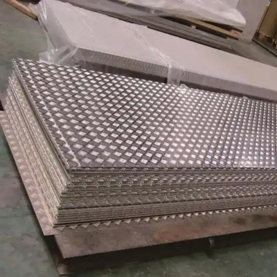 304 Gekleurde roestvrijstalen platen Platen 1350 * 6000mm Grootte 0,55 mm 0,65 mm Dikte Koudgewalste niet-glijde toiletplaten JIS